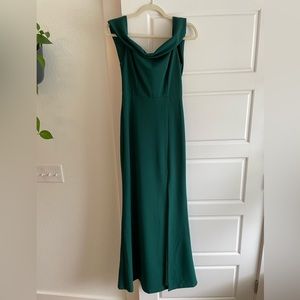 Lulus formal dress in hunter green.